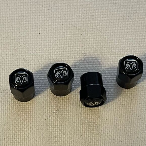 Dodge Logo Valve Stem Caps in Black set of 4 NWT - Picture 2 of 5